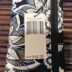 Vera Bradley wallet